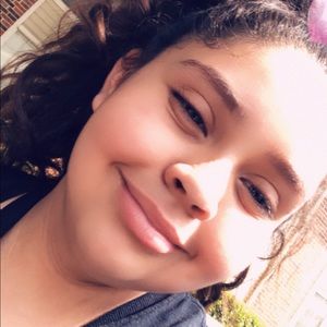 Meet your Posher, Johana